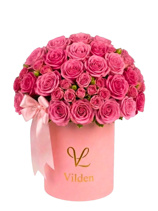 Vibrant Pink Roses Vilden